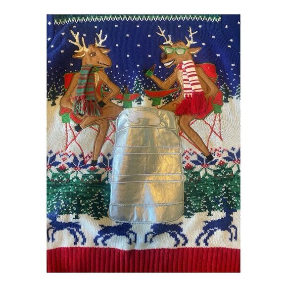 NWOT 33 Degrees Reindeer Beer Pocket Sweater Large - Picture 6 of 10